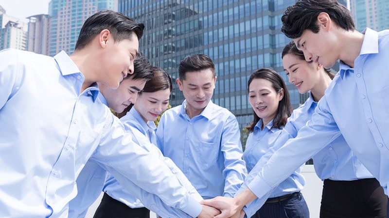 小标题：股权激励的原理与实施步骤